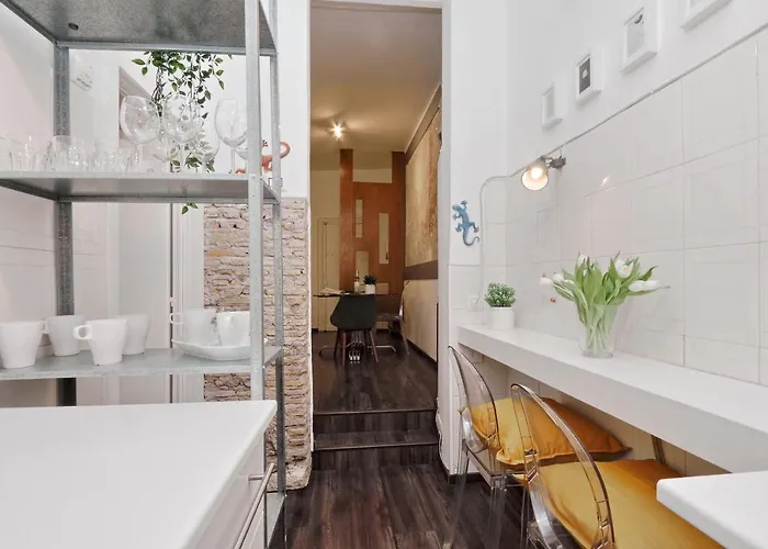 Urbana Delicious Flat